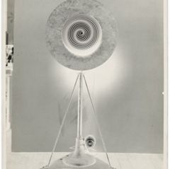 Adulto Críticamente granero Photograph of "Rotary Glass Plates (Precision Optics)" in Duchamp's studio  | Duchamp Research Portal